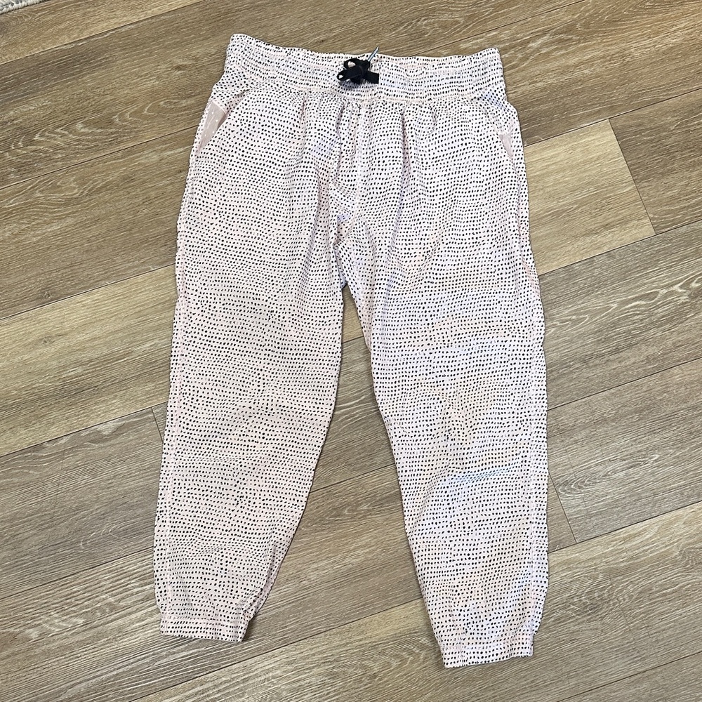 Lululemon cropped Patterned Jogger Pants